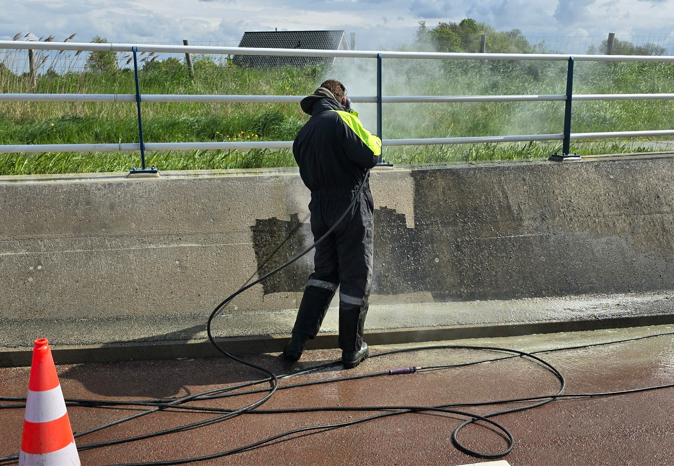 RommersReiniging tunnel hogedruk reiniging